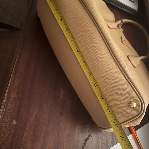 Prada Double Tote in Tan Saffiano Leather - Picture 2 of 10